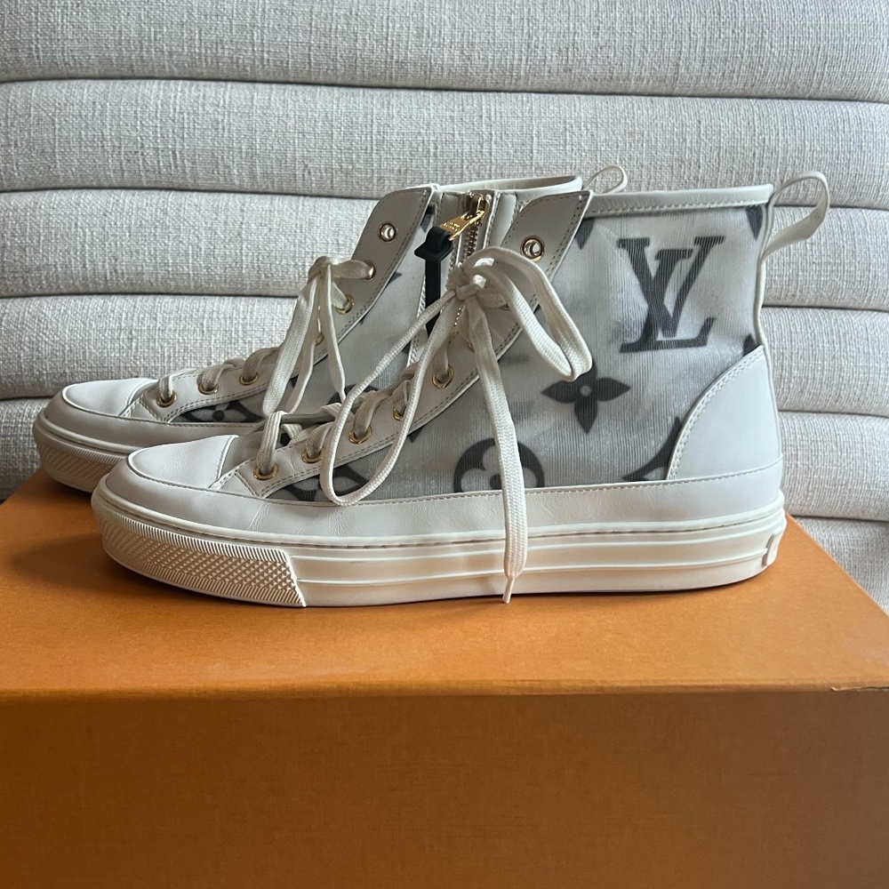 Authentic Women's Louis Vuitton Stellar high top sneakers Sz 39.5 (9.5)